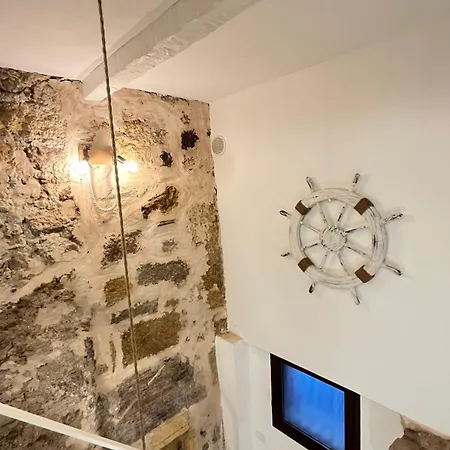 Festa Apartment *